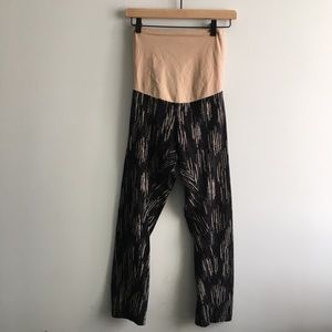 Maternity yoga pants. Ultra comfort!!!!